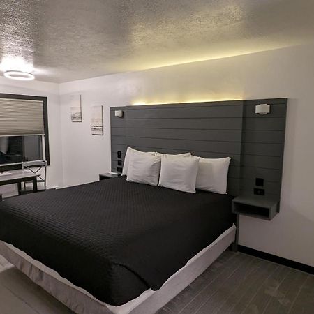 High Desert Inn Салина Экстерьер фото