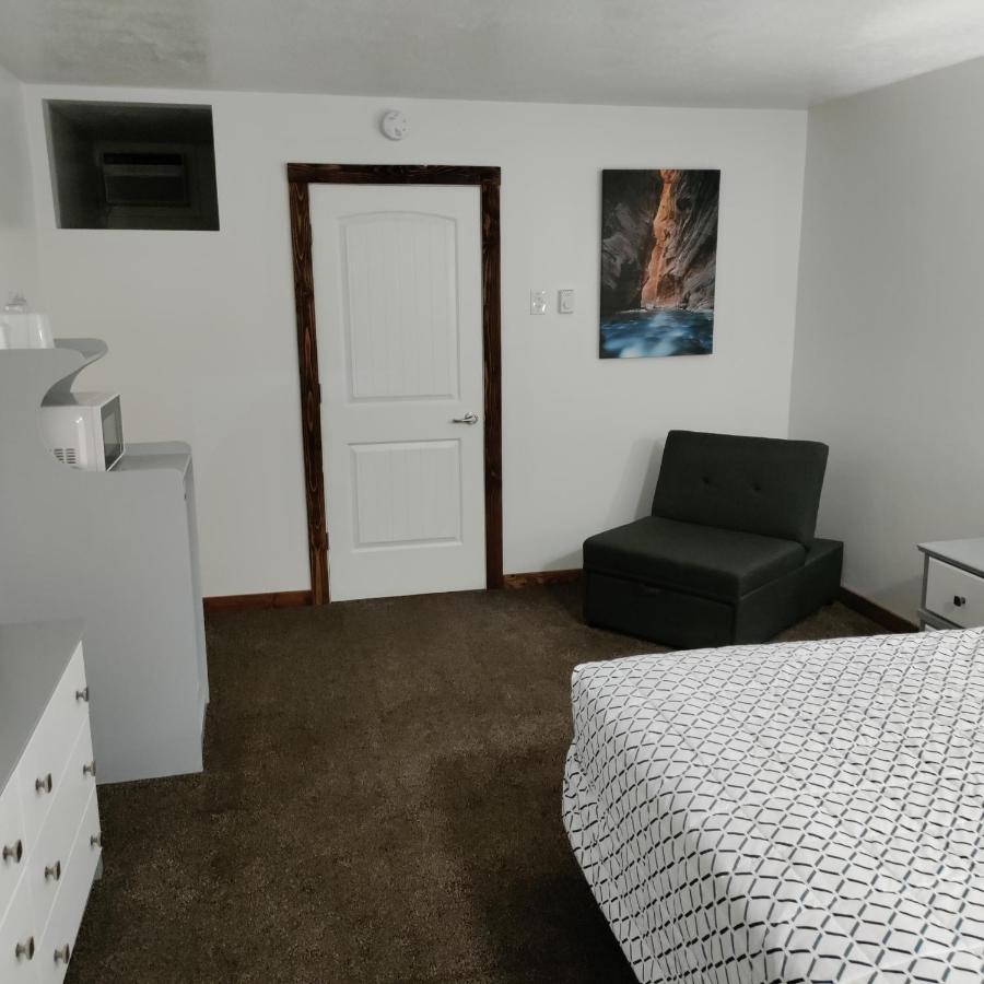 High Desert Inn Салина Экстерьер фото
